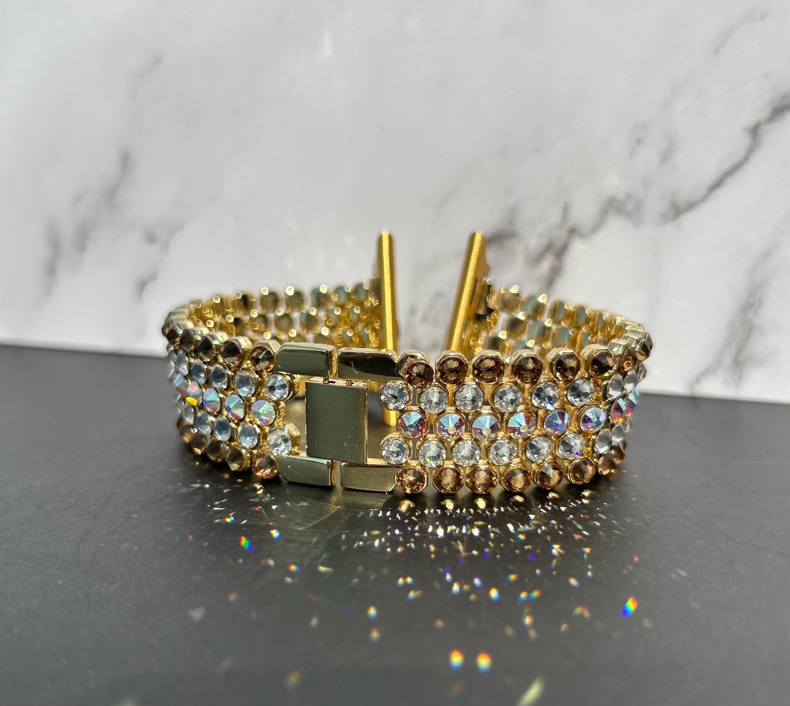 Luxury gold strap for Apple watch